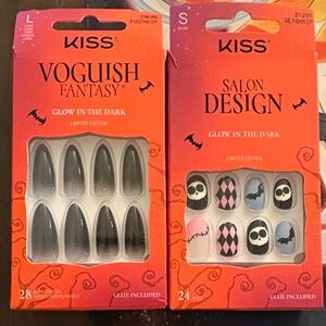 KISS Glow in the Dark Nail Set - Voguish Fantasy and Salon Design